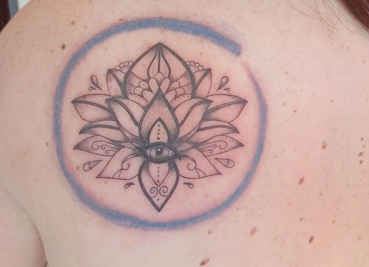 Tatoueuse près d'Agen 